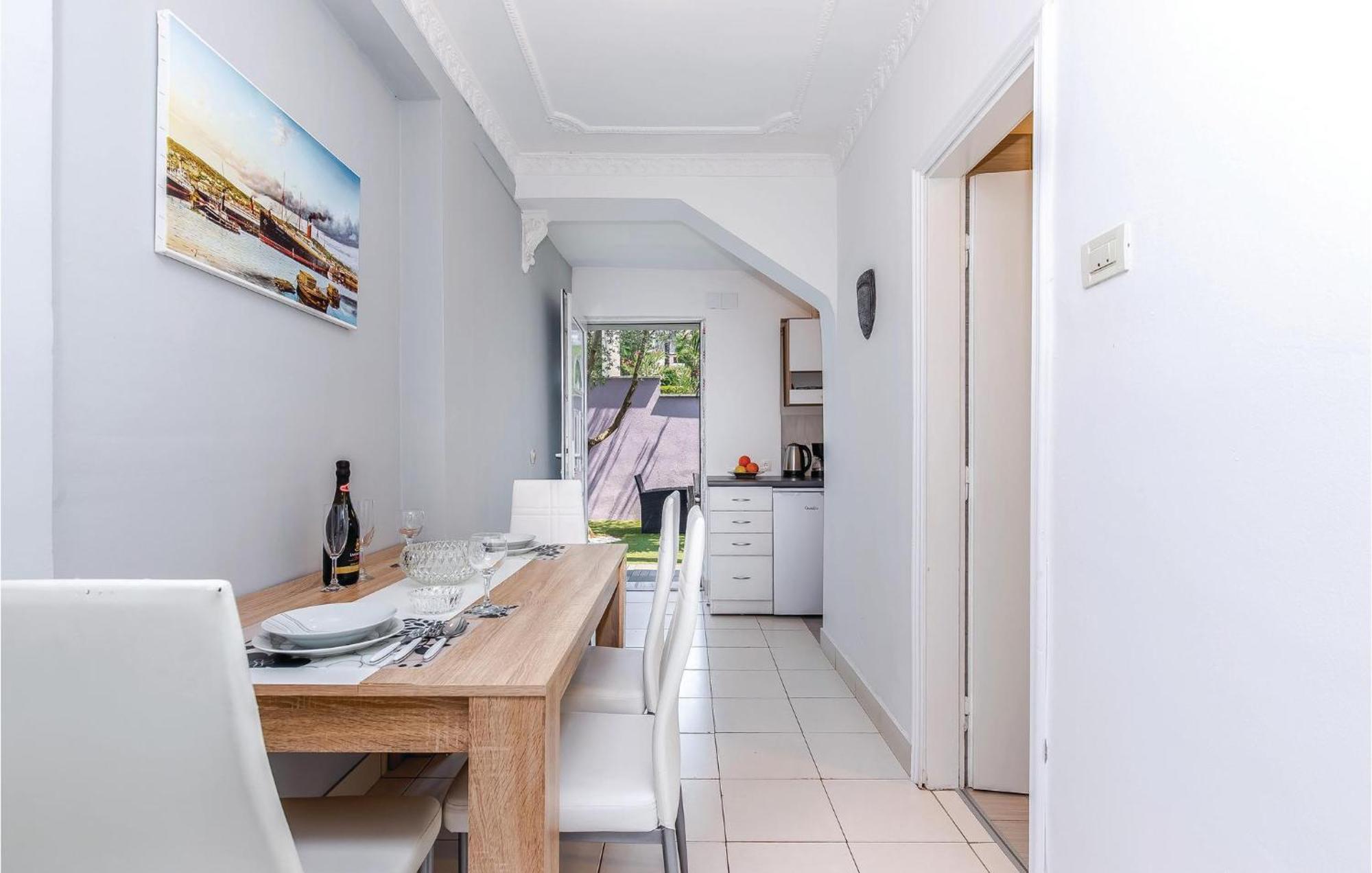 Stunning Apartment In Kostrena With Kitchen Exteriör bild