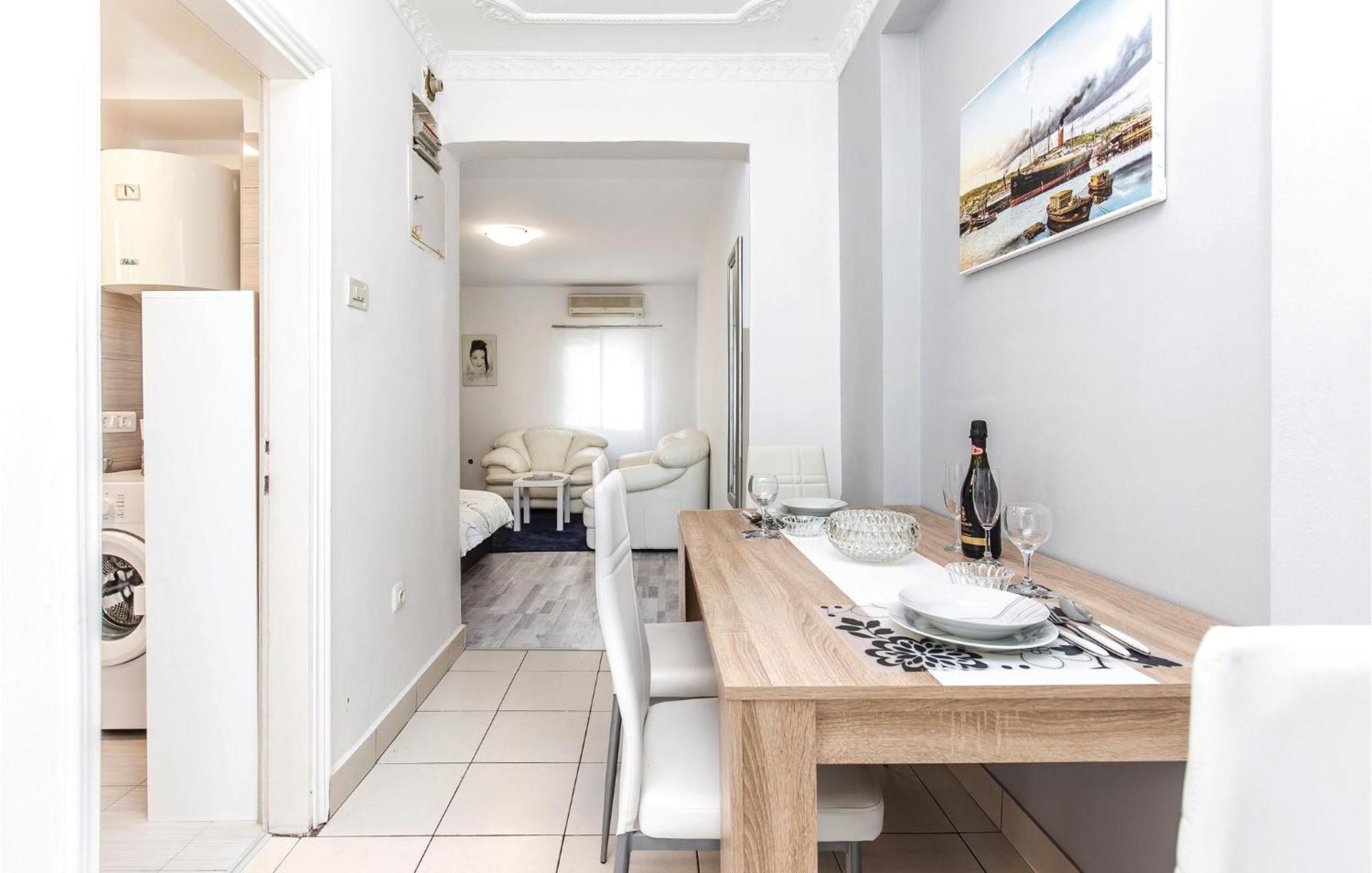 Stunning Apartment In Kostrena With Kitchen Exteriör bild